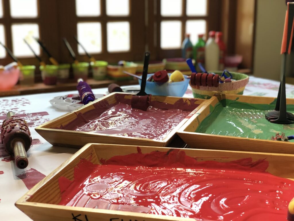 Toddler classroom with art supplies at daycare near Woodbridge NJ