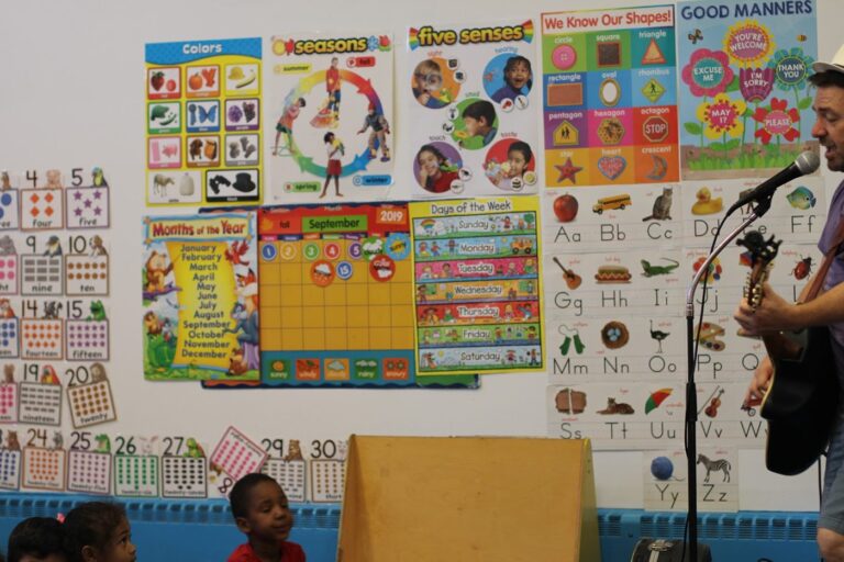Little Einstein's Academy, Edison NJ - Music time in the classroom